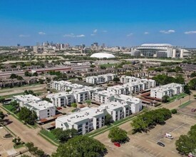 Hearthwood Condominiums in Houston, TX - Building Photo - Building Photo