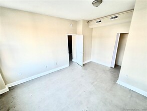 77 Bank St-Unit -2B in Waterbury, CT - Building Photo - Building Photo