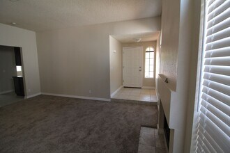3124 Waterview Dr in Las Vegas, NV - Building Photo - Building Photo