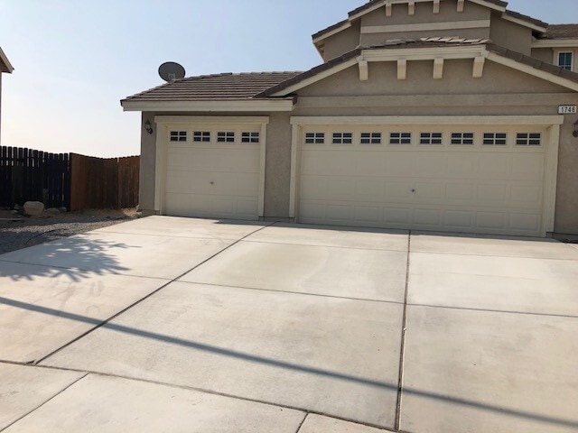 property at 1746 Olive Branch Ct