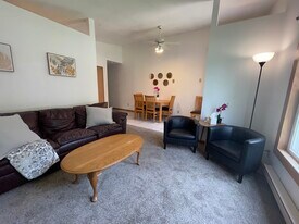 2540 Harvey St in La crosse, WI - Building Photo