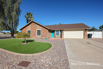 3902 E Gable Ave in Mesa, AZ - Building Photo - Building Photo