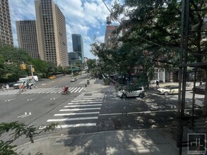 482 W Broadway in New York, NY - Building Photo - Building Photo