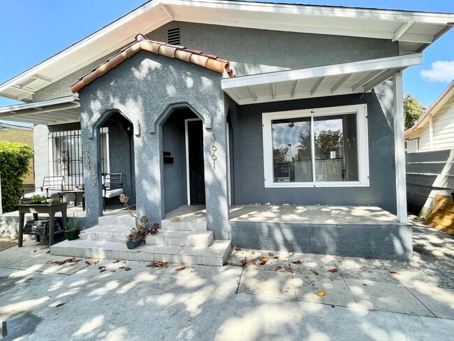 property at 3659 6th Ave