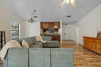 1826 Meriadoc Rd in Tallahassee, FL - Building Photo - Building Photo