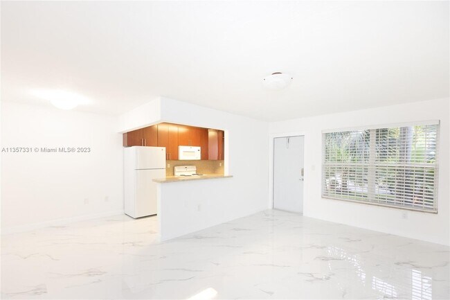 1060 NE 78th St-Unit -3 in Miami, FL - Building Photo - Building Photo