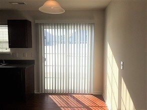 4984 Mount Hope Dr in Winston-Salem, NC - Building Photo - Building Photo