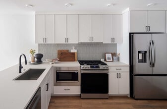 The Juniper in Atlanta, GA - Building Photo - Building Photo