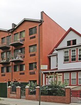 9025 170th St in Jamaica, NY - Building Photo