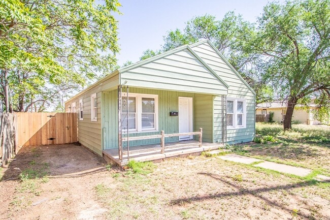 1918 20th St in Lubbock, TX - Building Photo - Building Photo