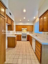 27620 Parkside Dr, Unit 301 in Temecula, CA - Building Photo - Building Photo