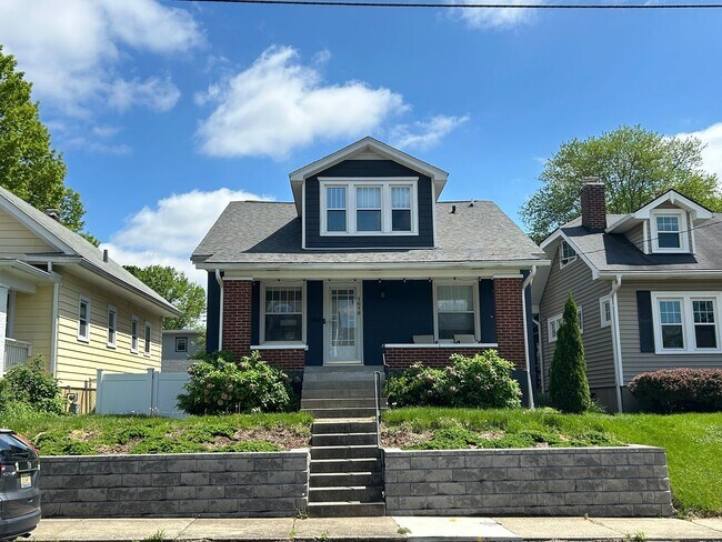 1618 Bonnycastle Terrace in Louisville, KY - Building Photo - Building Photo