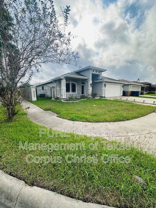 6902 Anastasia Dr in Corpus Christi, TX - Building Photo - Building Photo