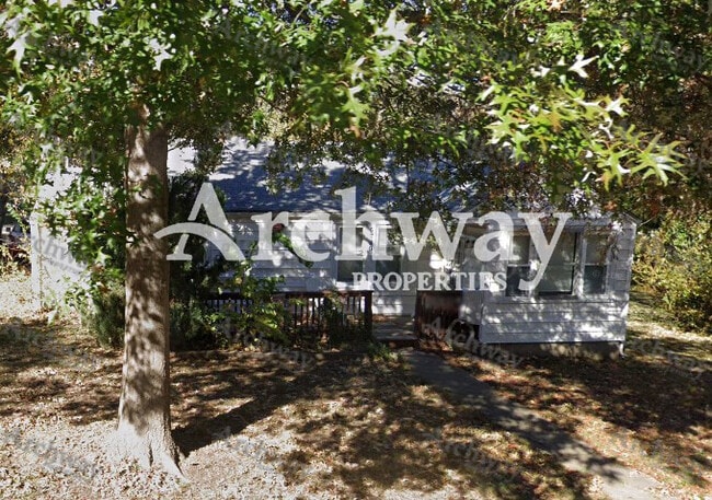 property at 5730 Parkview Ave