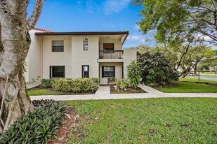 21691 Tall Palm Cir, Unit 3C in Boca Raton, FL - Building Photo