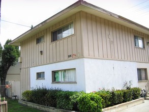 1826 W Glencrest Ave in Anaheim, CA - Building Photo - Building Photo