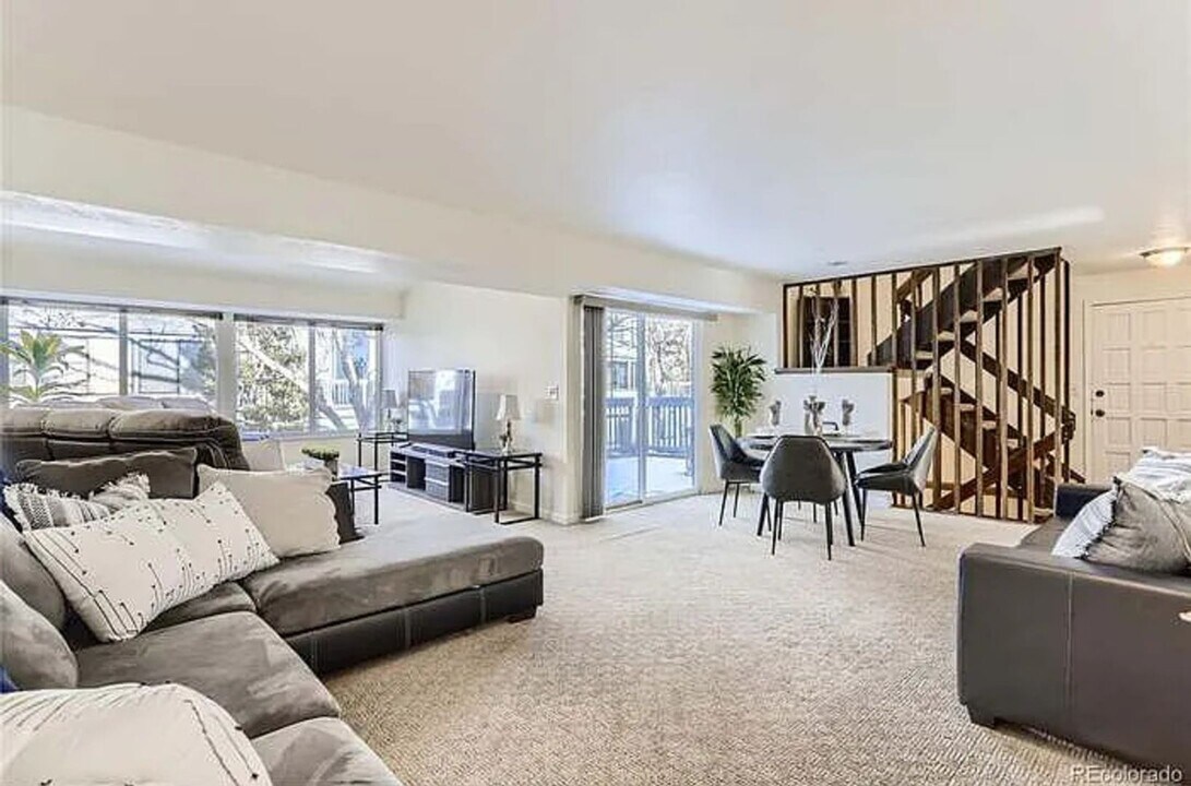 15065 E Louisiana Dr in Aurora, CO - Building Photo