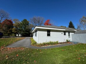 98 Burnell Dr, Unit C in Yarmouth, ME - Building Photo - Building Photo