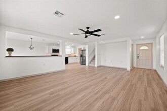 8812 Wiley Way in Austin, TX - Building Photo - Building Photo