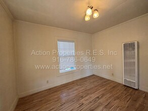 112 Coronado Ave in Roseville, CA - Building Photo - Building Photo