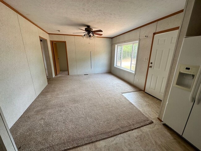 4998 Darlington Heights Rd in Pamplin, VA - Building Photo - Building Photo