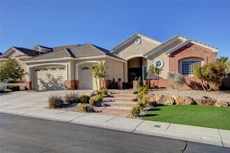10728 Elm Ridge Ave in Las Vegas, NV - Foto de edificio - Building Photo