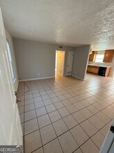 250 Toby Springs Ln in Mcdonough, GA - Foto de edificio - Building Photo