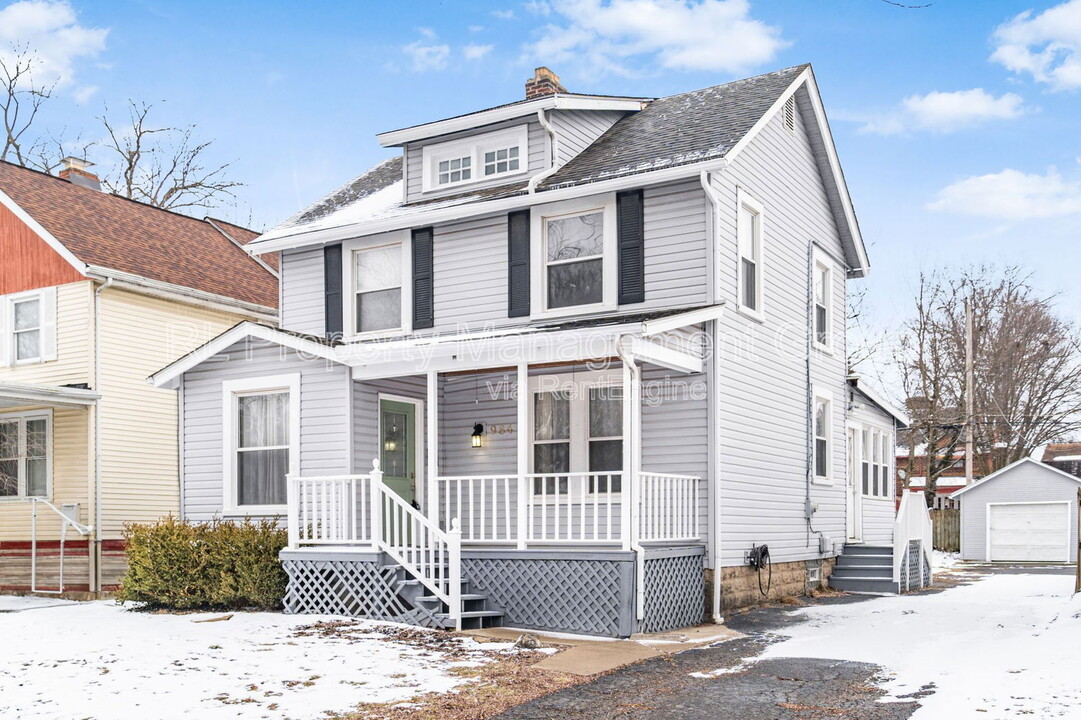 984 Euclaire Ave in Columbus, OH - Building Photo