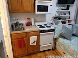 55 S Huntington Ave in Boston, MA - Building Photo