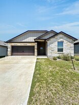 2216 Hornbeam St in Temple, TX - Building Photo