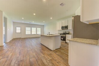 31302 Heddington Ln in Fulshear, TX - Building Photo - Building Photo