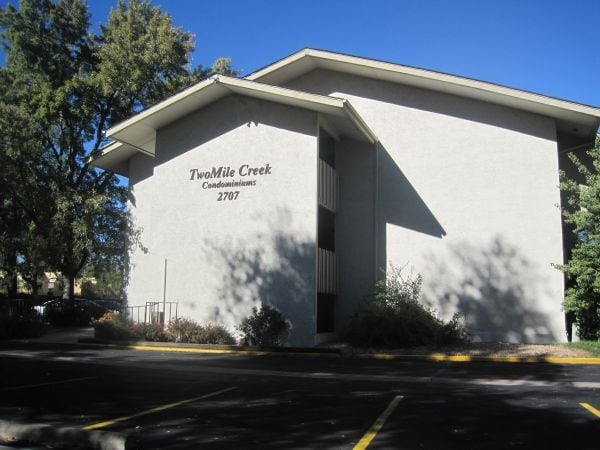 property at 2707 Valmont Rd