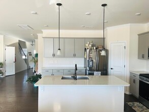 2302 Bethpage Dr, Unit 0402 in Fuquay Varina, NC - Building Photo - Building Photo