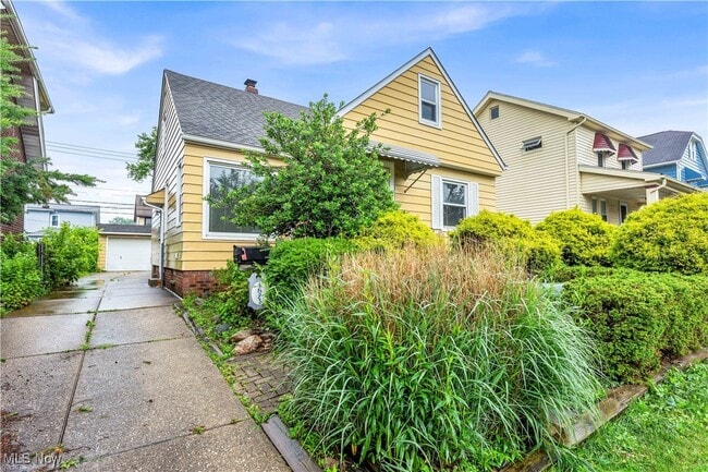 property at 4821 E 84th St