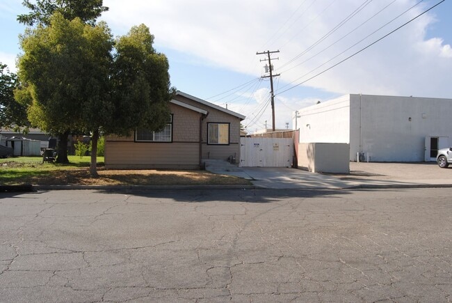 property at 1407 2nd St