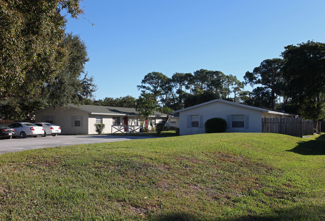 1350 Park Ln in West Palm Beach, FL - Building Photo