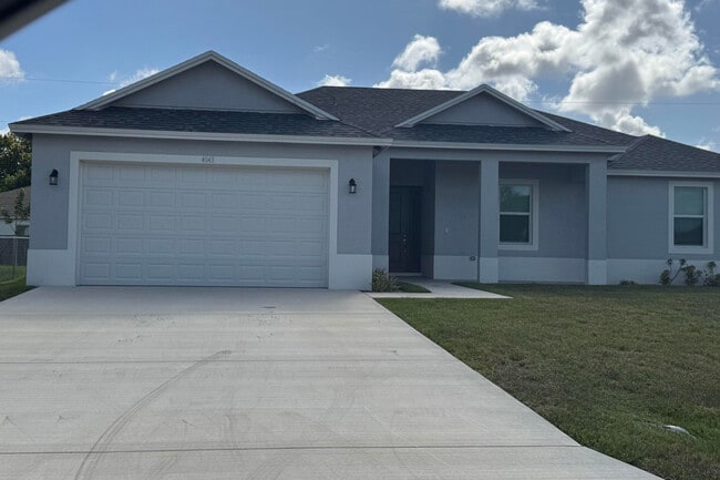 property at 4043 SW McIntosh St