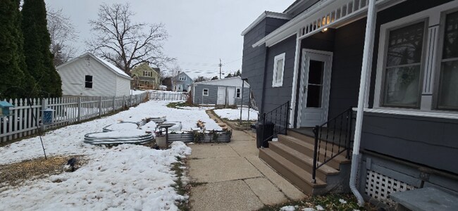 724 N Evans St in Sheboygan, WI - Foto de edificio - Building Photo