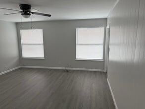 2440 25th St N in St. Petersburg, FL - Building Photo - Building Photo
