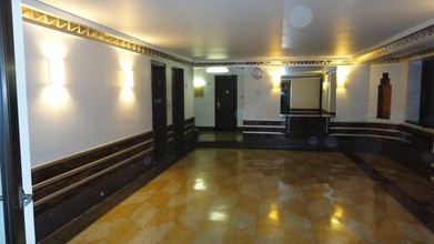 210-214 E 75 St in New York, NY - Building Photo - Lobby