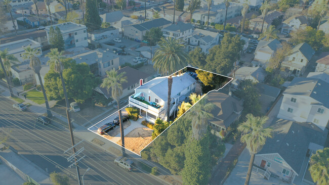 1211 W 36th Pl in Los Angeles, CA - Building Photo - Building Photo