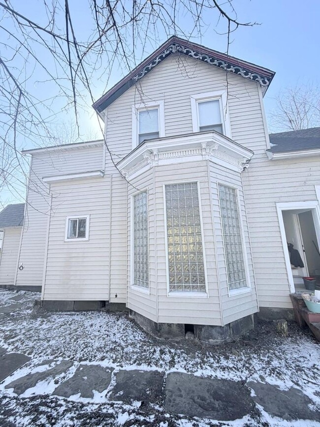 property at 2604 W 27th St