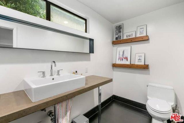 property at 2415 Laurel Pass Ave