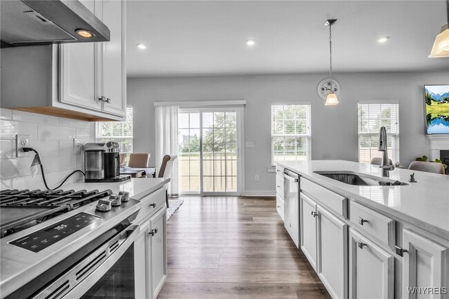 property at 4966 Brauer Dr