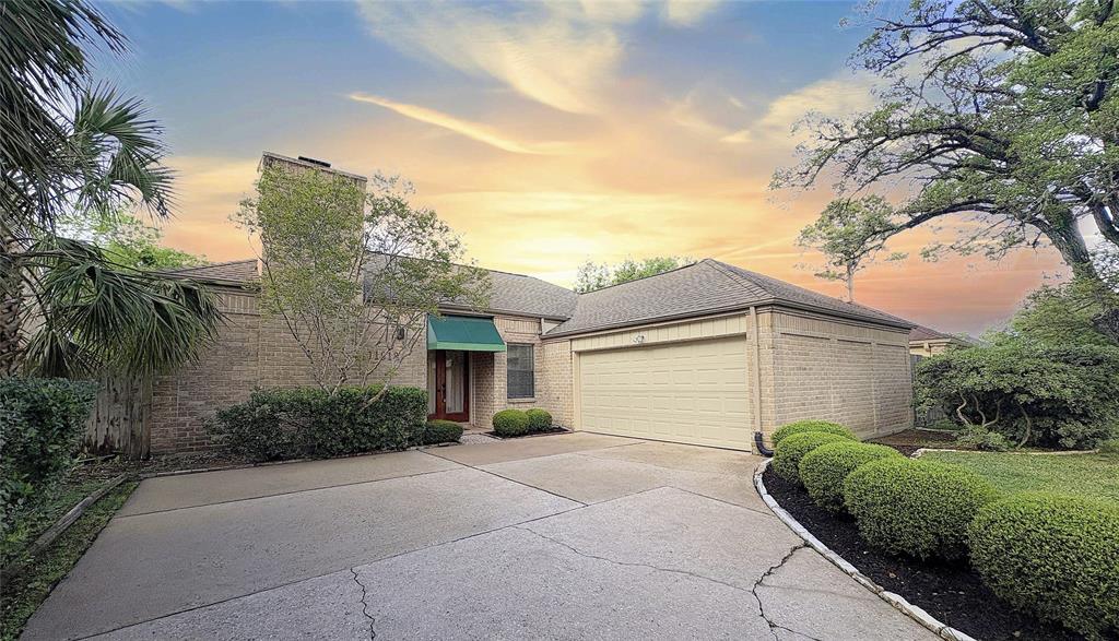 11618 Cedar Creek Dr in Houston, TX - Building Photo