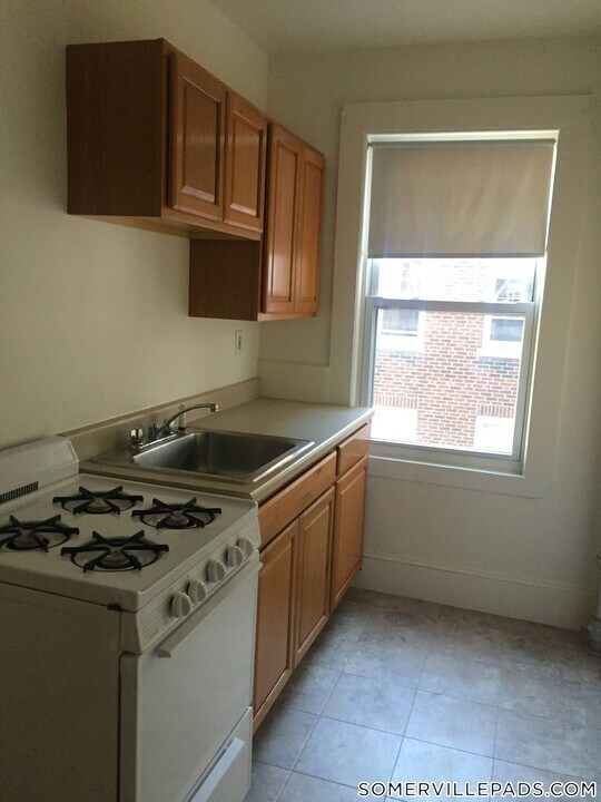 157 Summer St in Somerville, MA - Building Photo