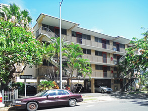 456 Keoniana St in Honolulu, HI - Building Photo - Building Photo