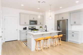 845 S Scarlet Oak Ln in Saint George, UT - Building Photo - Building Photo