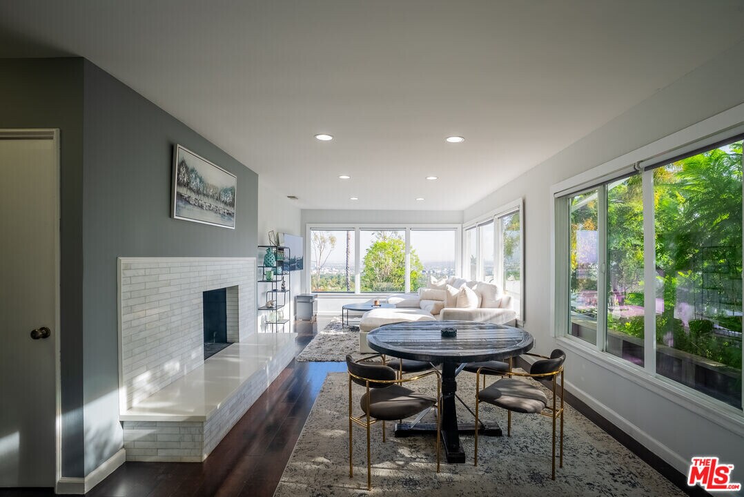 1438 Davies Dr in Beverly Hills, CA - Foto de edificio