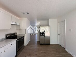 8616 Sweet Maiden Dr in San Antonio, TX - Building Photo - Building Photo